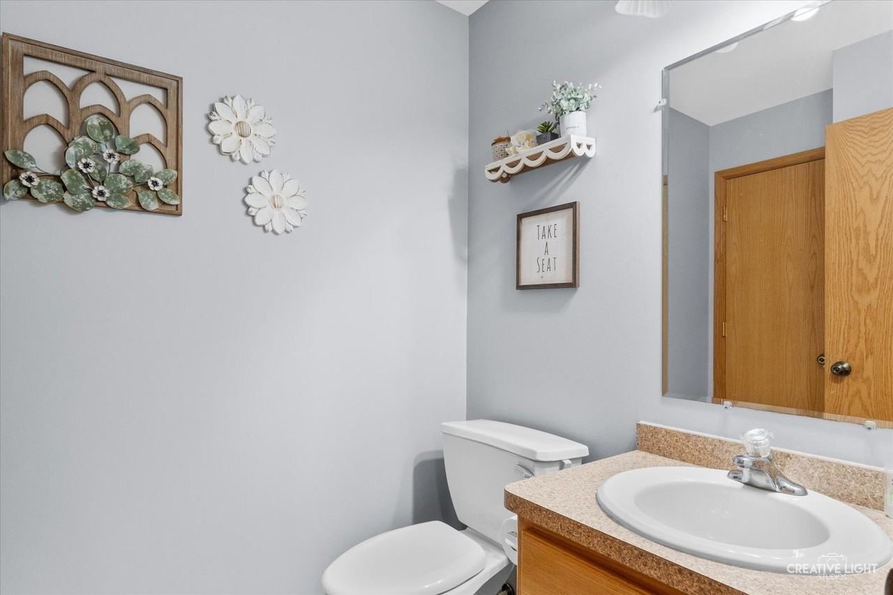 610 High Grove Dr - Photo 4 of 27