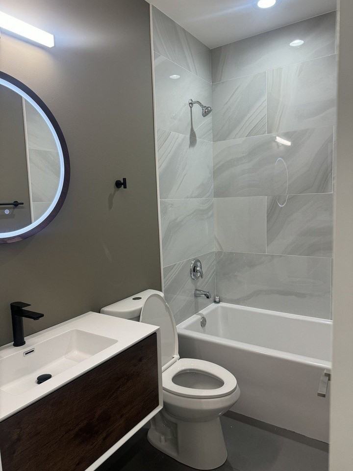 3723 S Lake Park Ave #1 - Photo 7 of 14