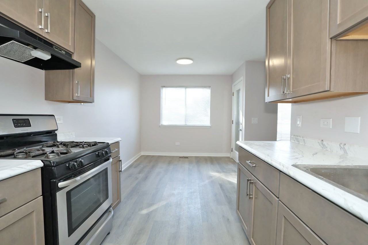 675 Greenfield Ct #D1 - Photo 5 of 23
