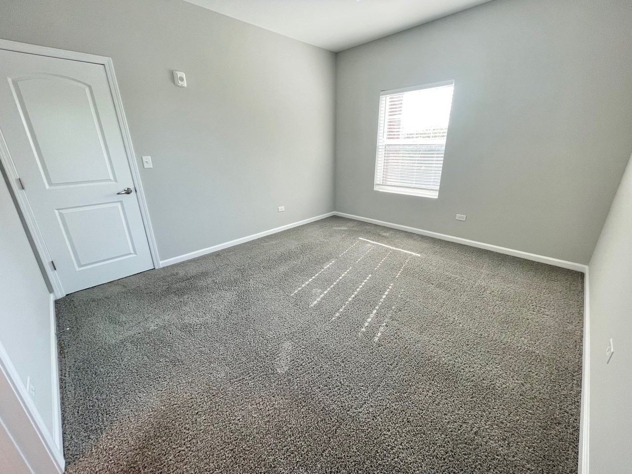 301 N Madison St #3D - Photo 7 of 12