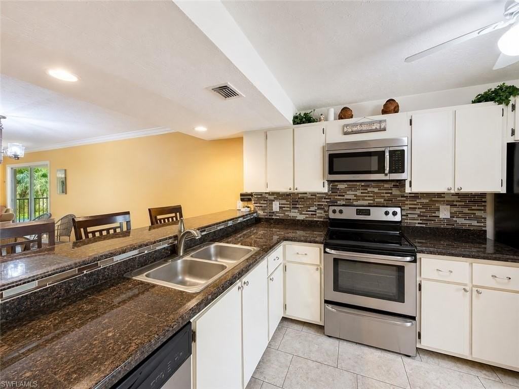 4000 Ice Castle Way #5 - Photo 6 of 32