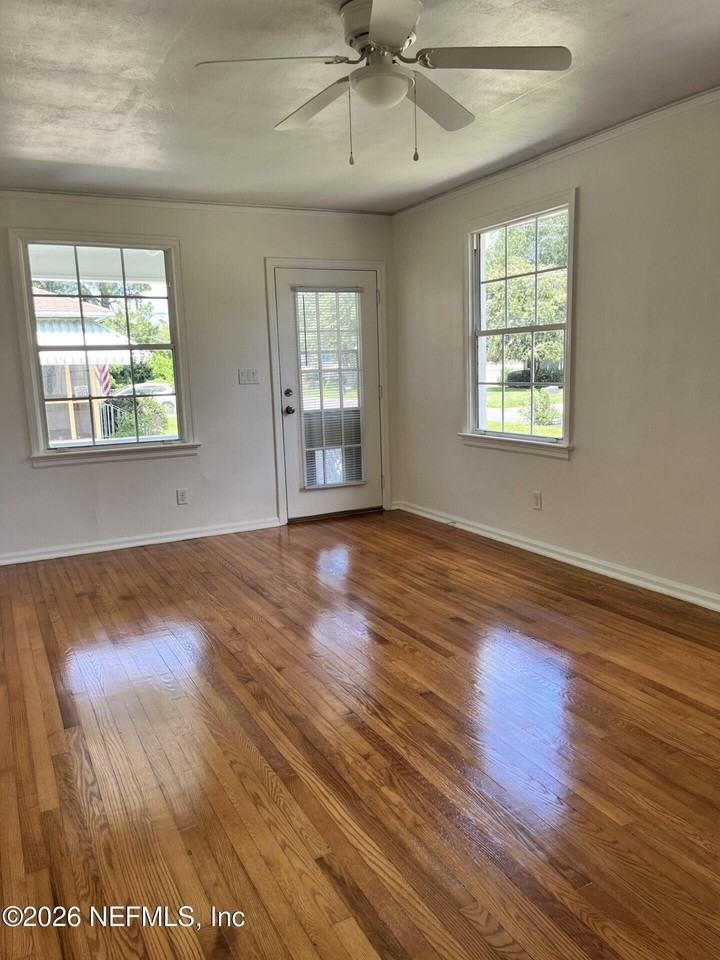 4826 French St - Photo 4 of 22