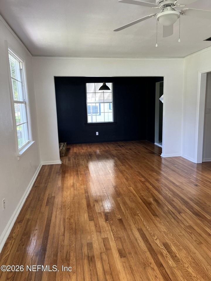 4826 French St - Photo 5 of 22