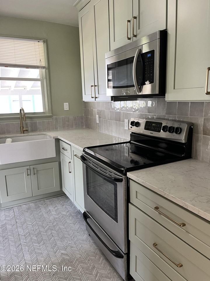 4826 French St - Photo 6 of 22