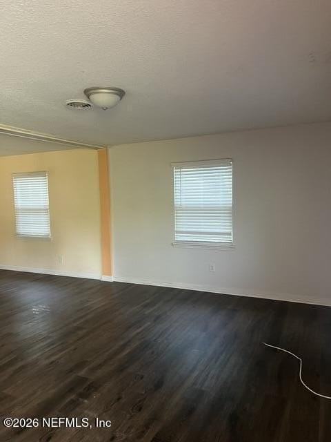 610 Sw Nightingale St - Photo 2 of 14