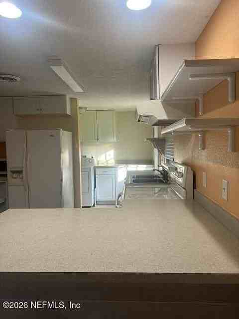 610 Sw Nightingale St - Photo 4 of 14