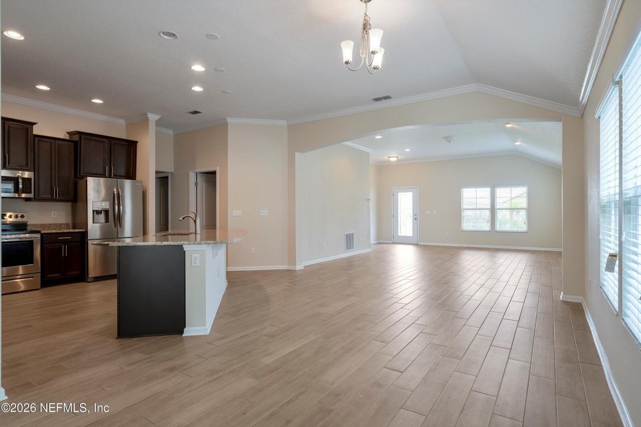 12304 Itani Way - Photo 3 of 23
