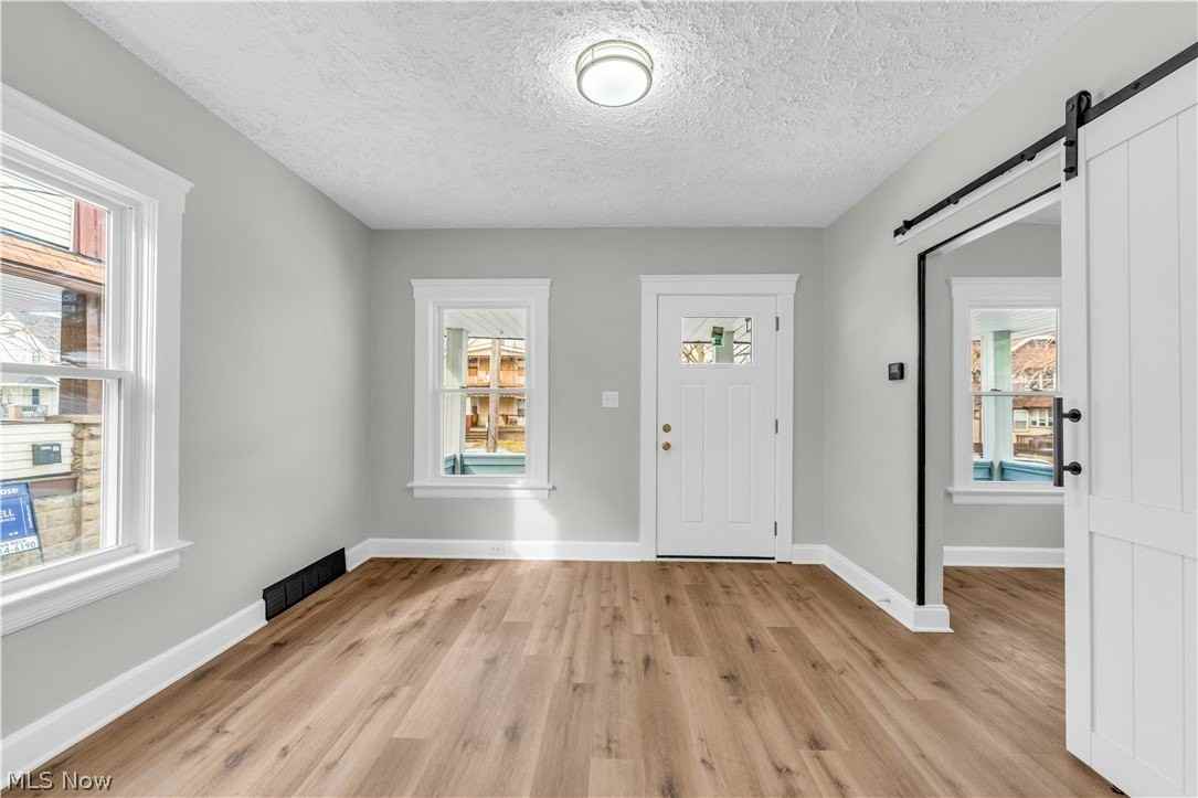 2209 Hood Ave #2UP - Photo 2 of 25