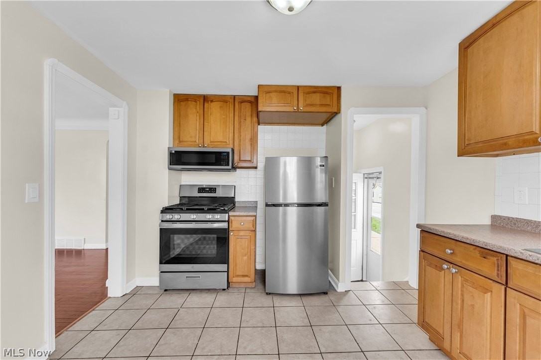 10518 Langton Ave - Photo 6 of 22