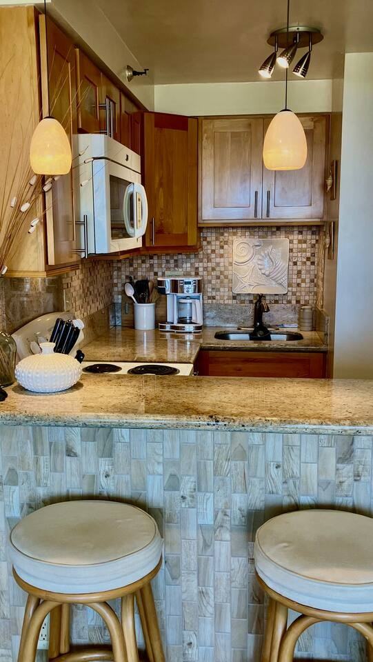 2916 Date St #22E - Photo 4 of 29