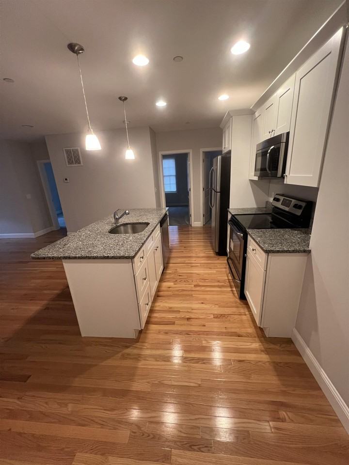 50 Sheffield Dr #206 - Photo 2 of 13