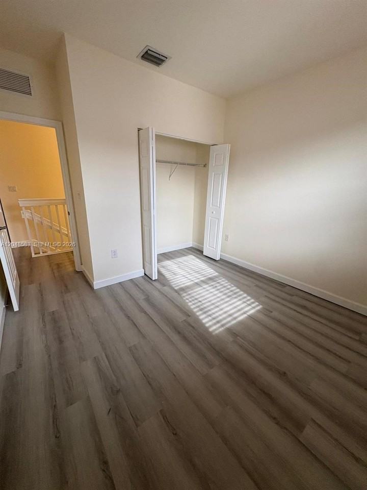 17460 Sw 153rd Ave - Photo 6 of 8