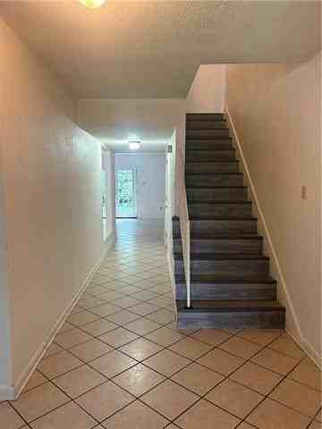2512 Caswell Ln - Photo 2 of 16