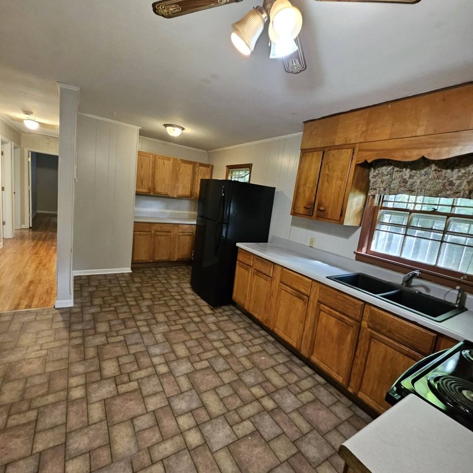 2329 Regan Ave #1 - Photo 4 of 9