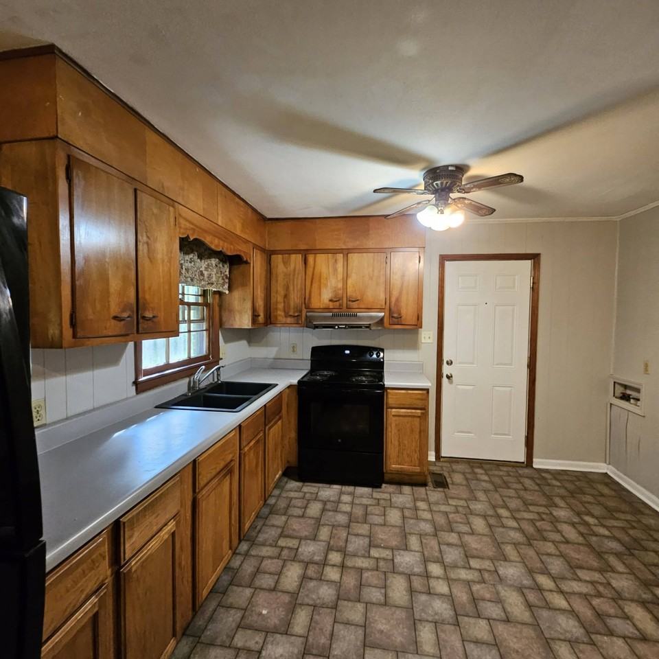 2329 Regan Ave #1 - Photo 5 of 9