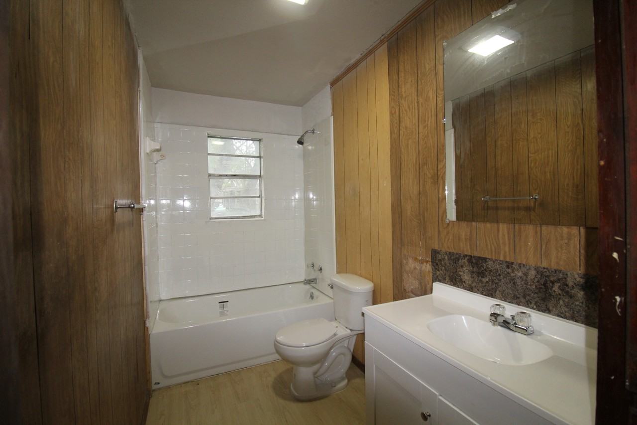 2010 Soliz St #1 - Photo 5 of 8
