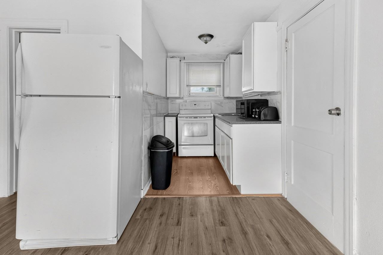 4834 13th Ave S #1 - Photo 4 of 36