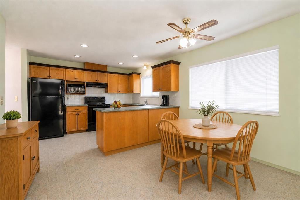 1378 Kenney Street - Photo 5 of 32