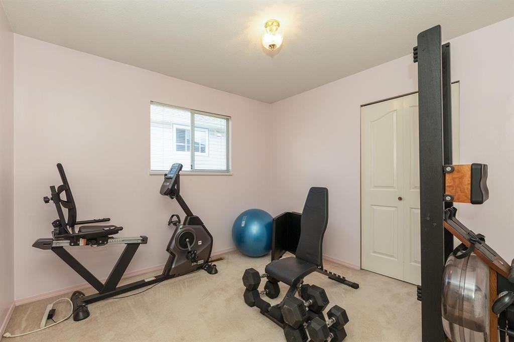 1378 Kenney Street - Photo 6 of 32