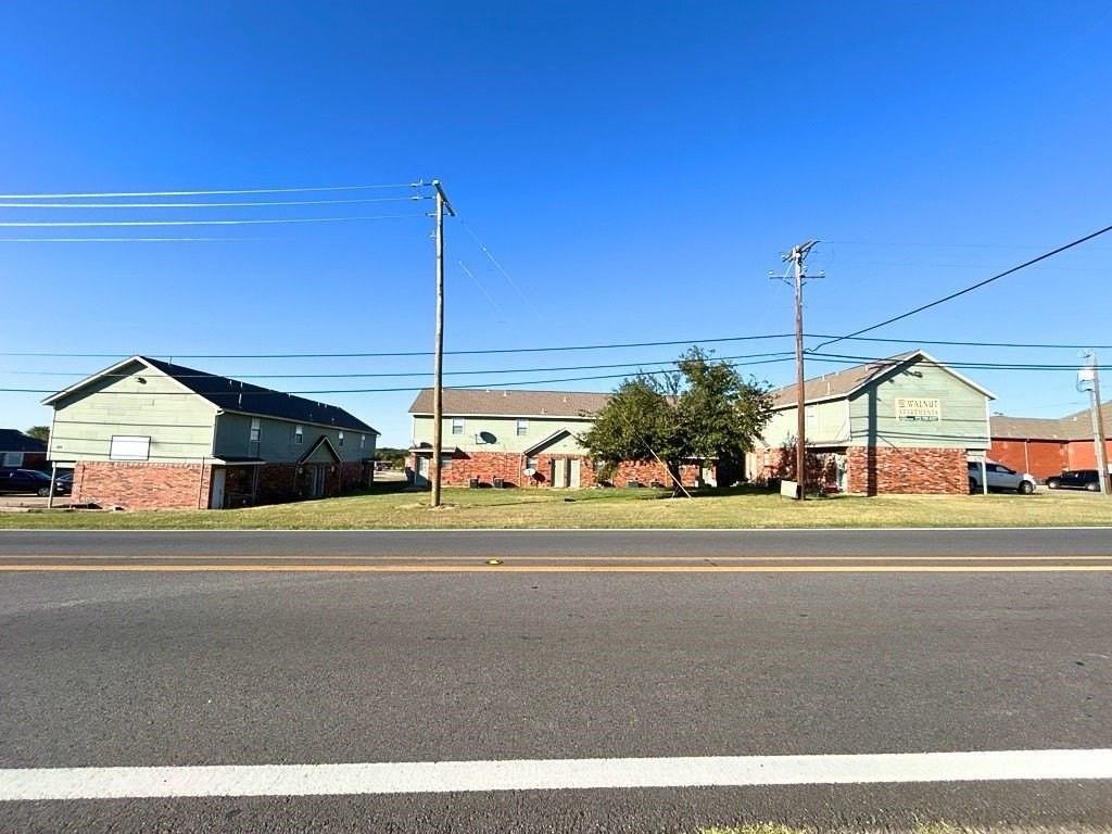 809 W Walnut St #B2 - Photo 6 of 6