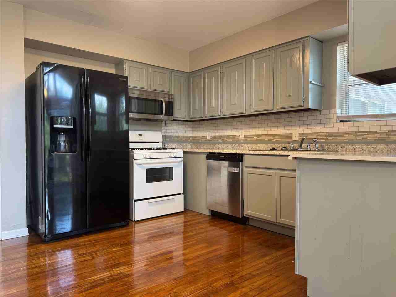 1401 S Oak St - Photo 6 of 16