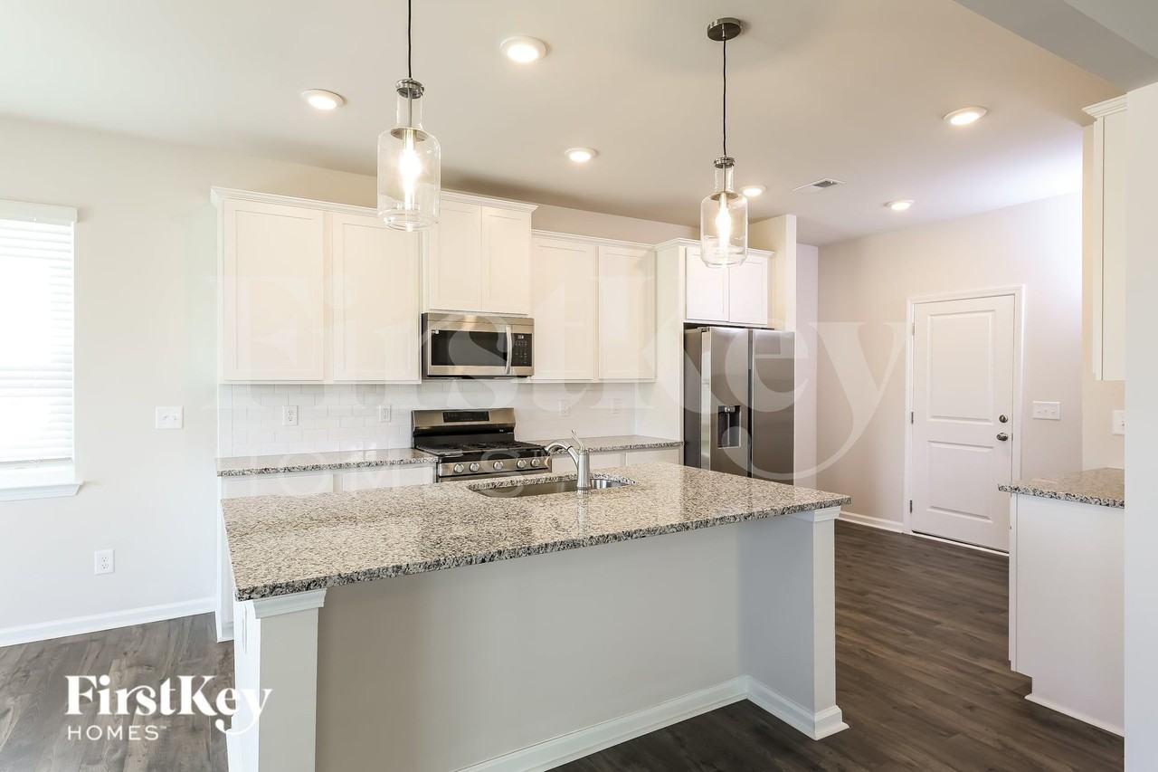 614 Goldburn Way - Photo 7 of 15