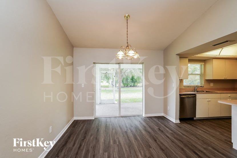 149 Se 18th St - Photo 5 of 16