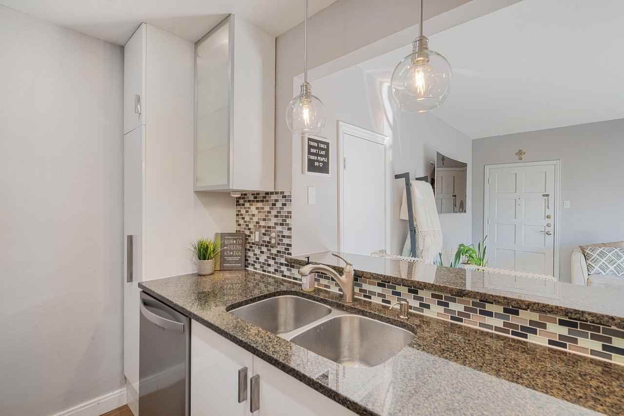 4211 Holland Ave - Photo 7 of 18