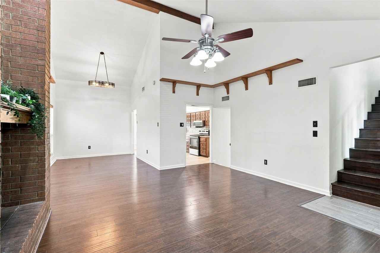 8782 Marilyn Dr - Photo 6 of 26