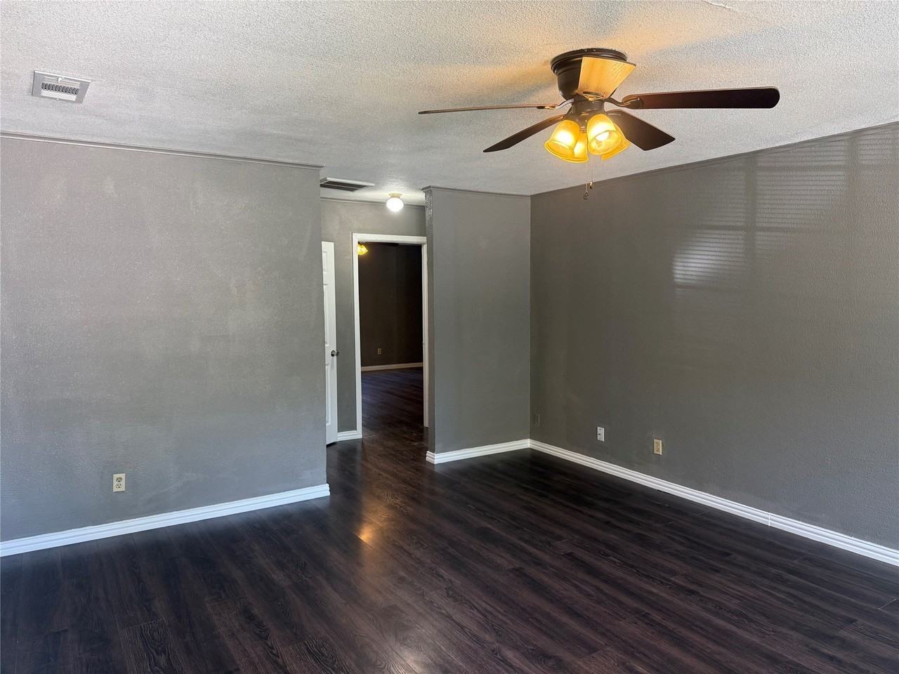 3505 Dalton St - Photo 2 of 11