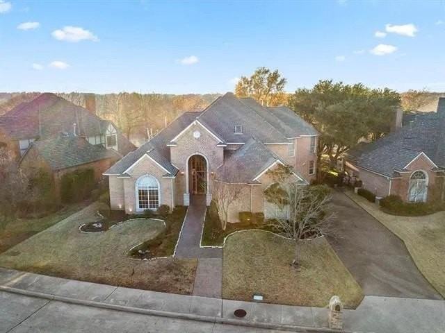5327 Willow Wood Ln - Photo 2 of 36