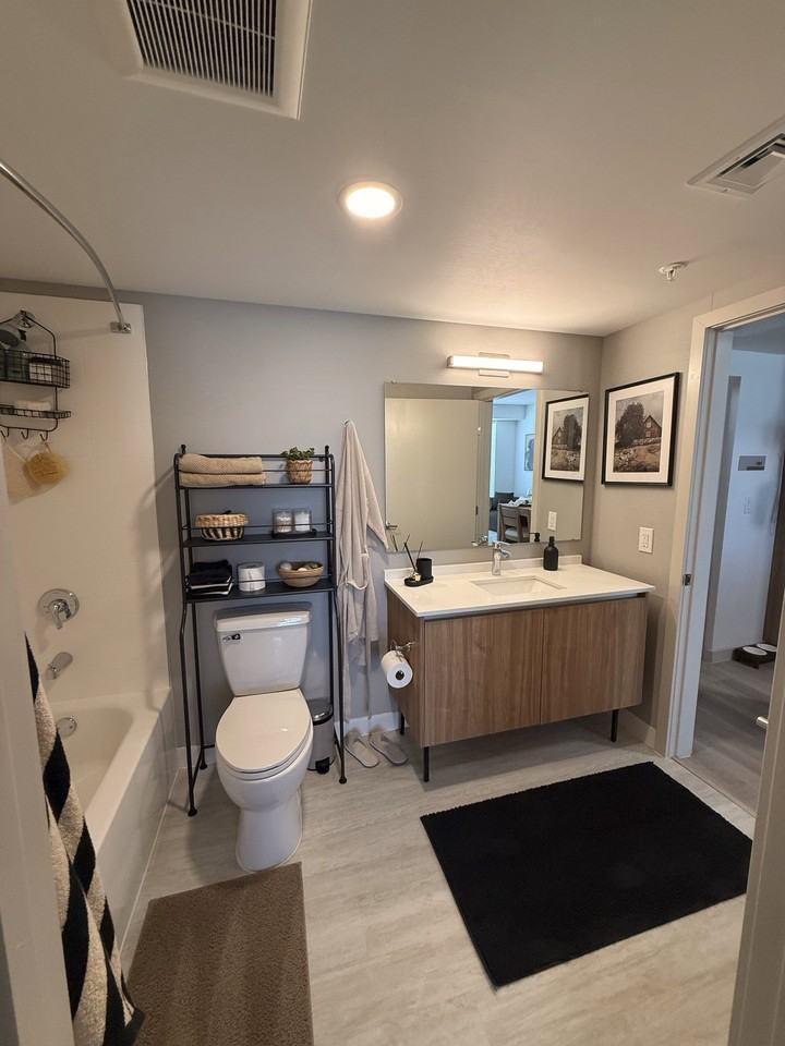 N City Dr #111 - Photo 4 of 7