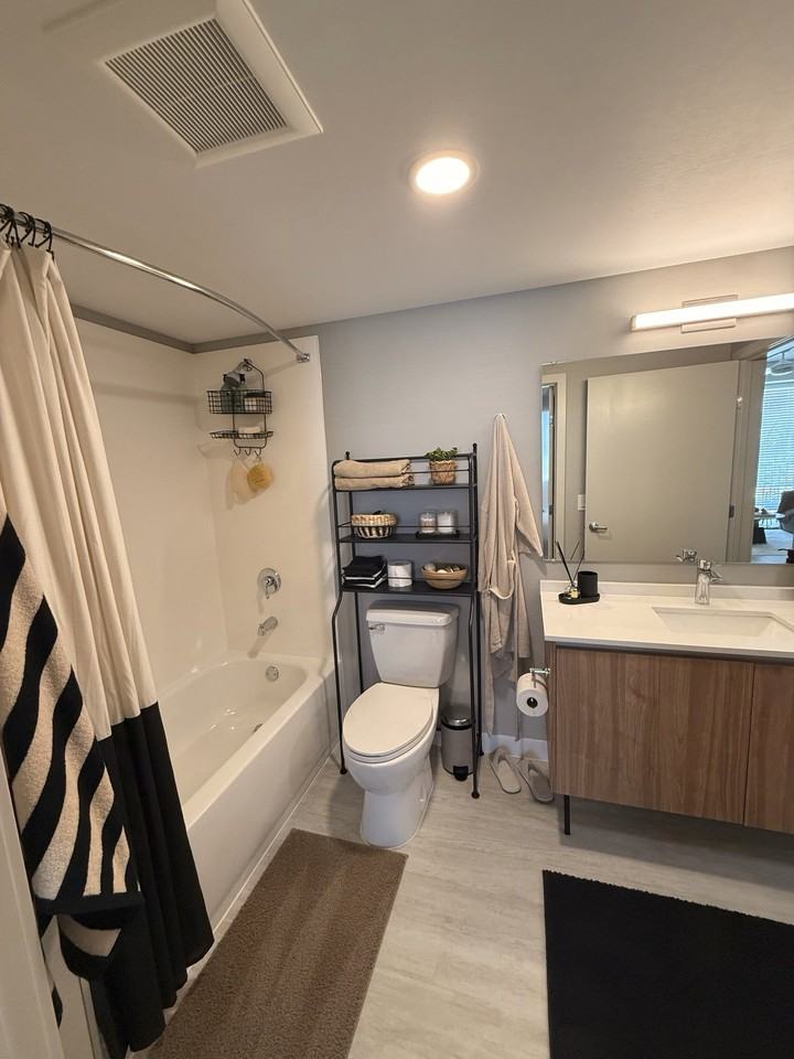 N City Dr #111 - Photo 5 of 7