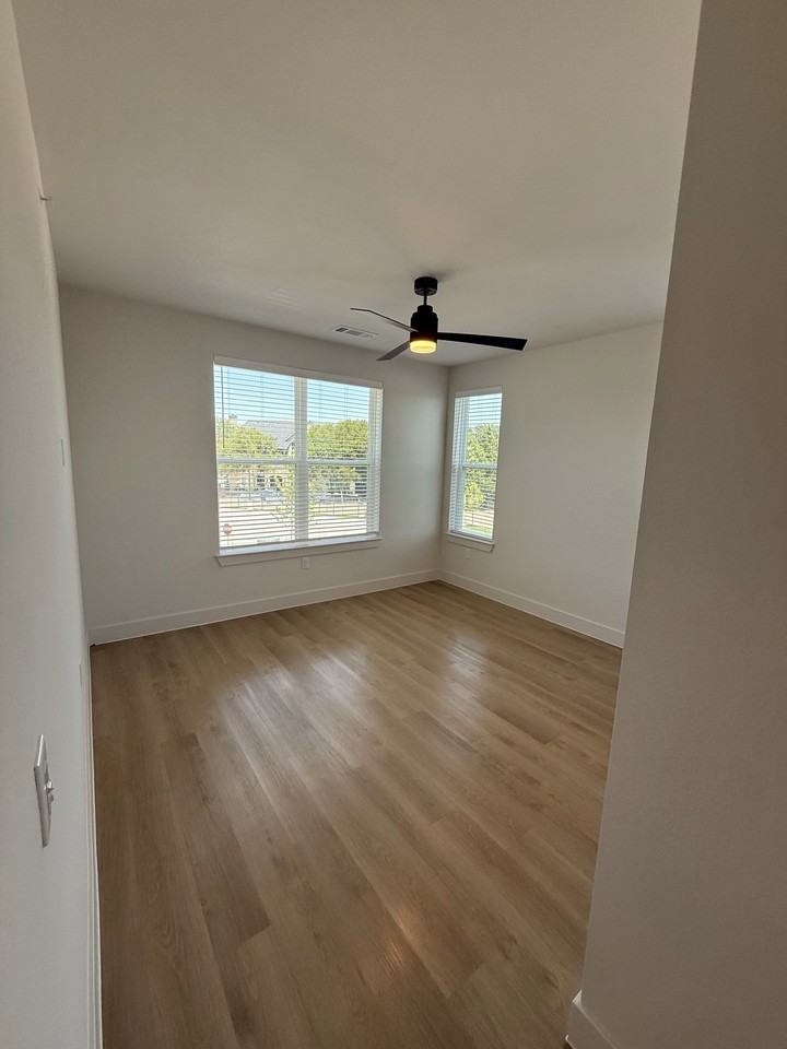 Fossil Vista Dr #222 - Photo 4 of 8