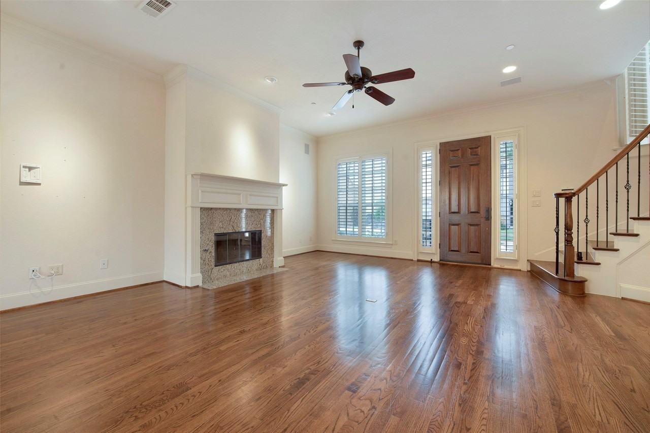 6701 Hursey St #C - Photo 3 of 16