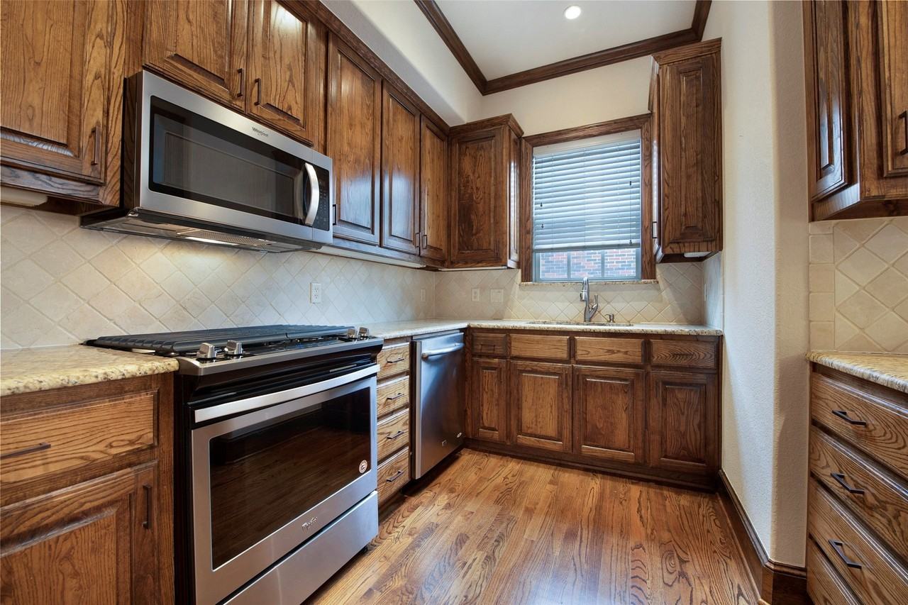 6701 Hursey St #C - Photo 6 of 16