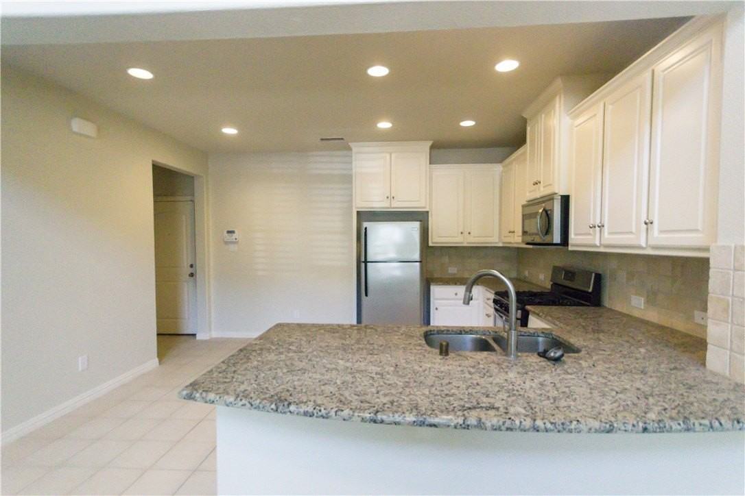 226 Alexandra Ave - Photo 3 of 31