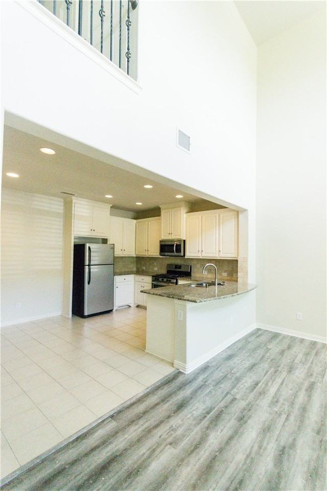 226 Alexandra Ave - Photo 5 of 31