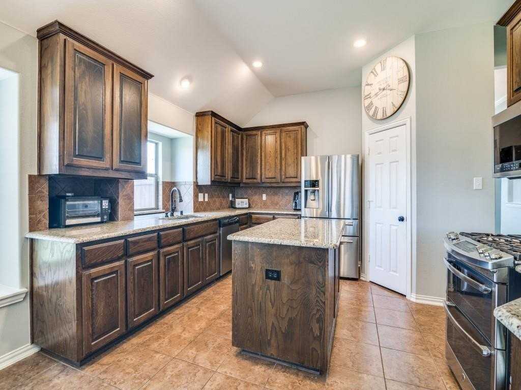 776 River Rock Ln - Photo 2 of 8