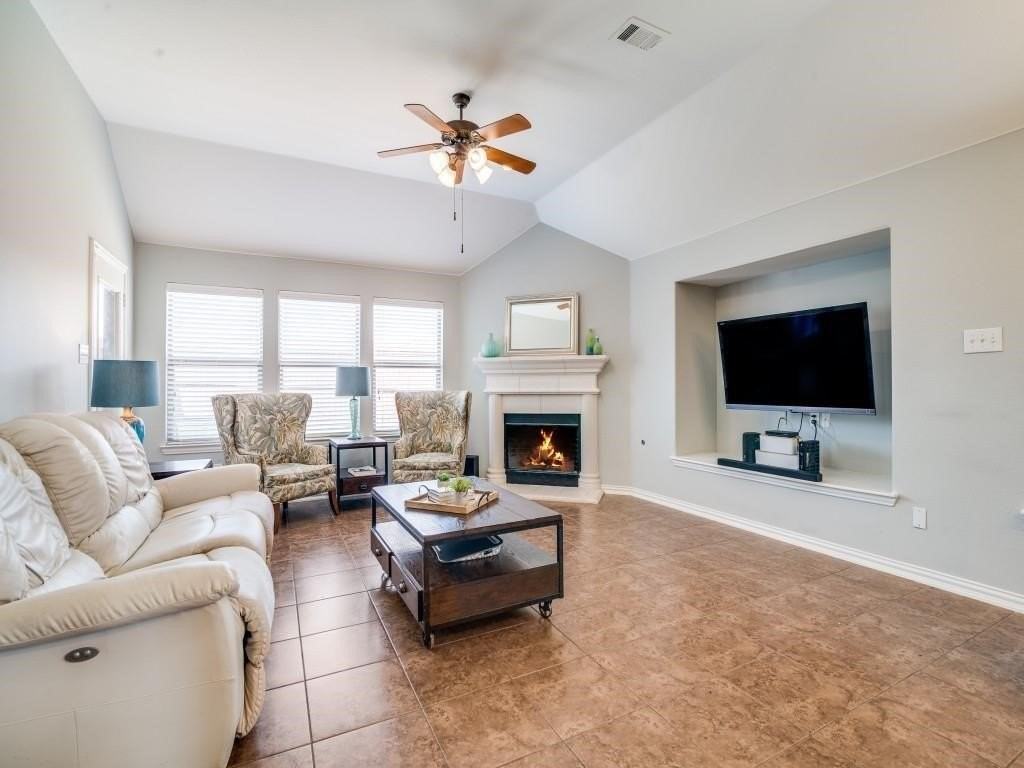 776 River Rock Ln - Photo 3 of 8