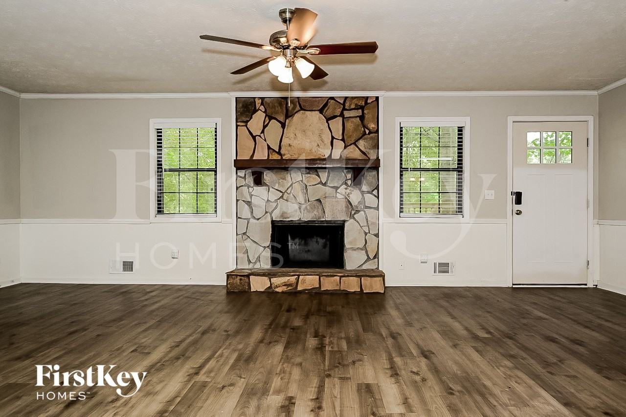 466 Birch Ln Se - Photo 2 of 15