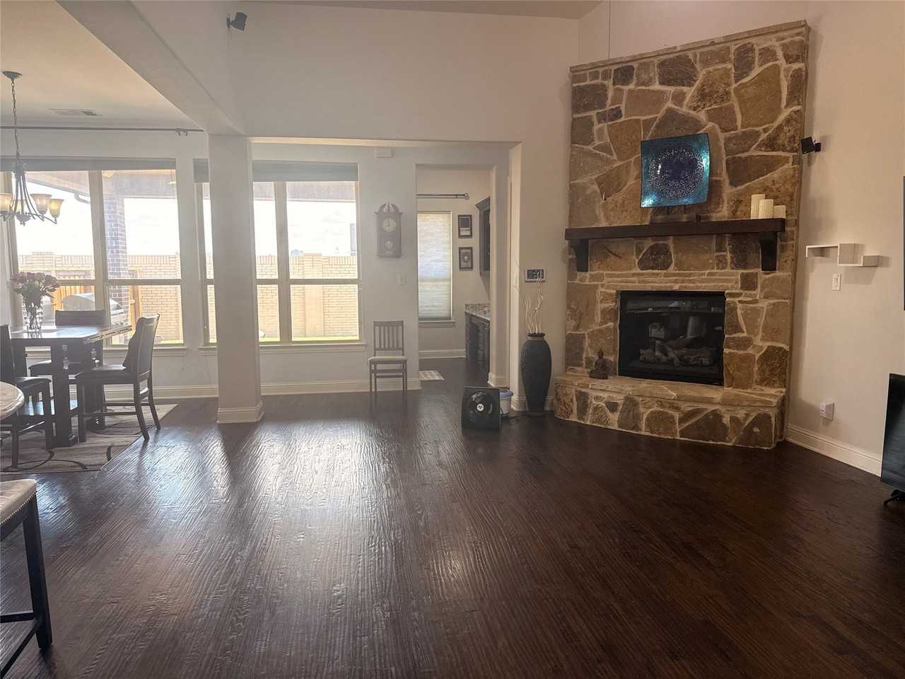416 Vine St - Photo 2 of 11