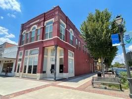 featured image of 203 N Dallas St #203