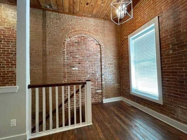 203 N Dallas St #203 - Photo 4 of 16
