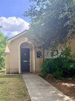 814 W College St #812 - Photo 1 of 1