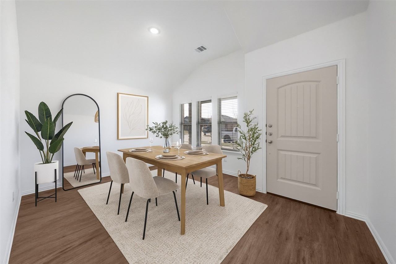 109 Knoll Pines Dr - Photo 4 of 17