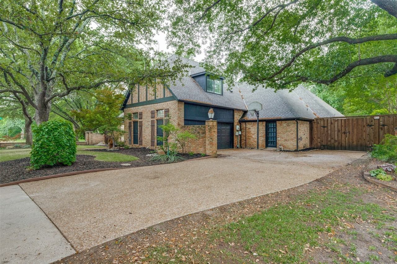6701 Timothy Dr - Photo 4 of 25