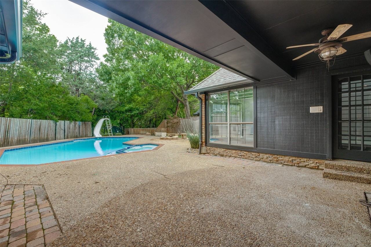 6701 Timothy Dr - Photo 5 of 25
