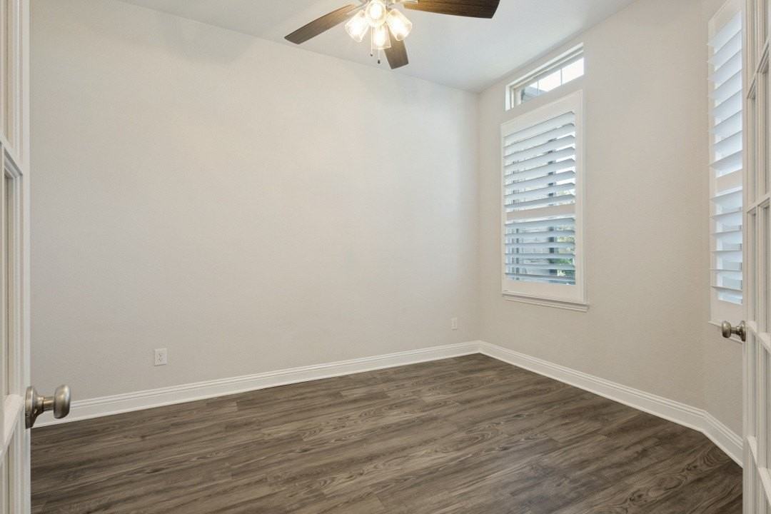 603 Warner Dr - Photo 5 of 12