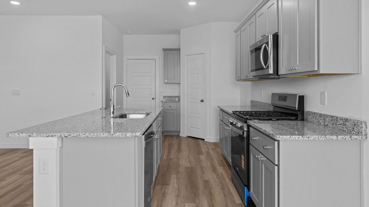 8536 Big Apple Dr - Photo 4 of 19